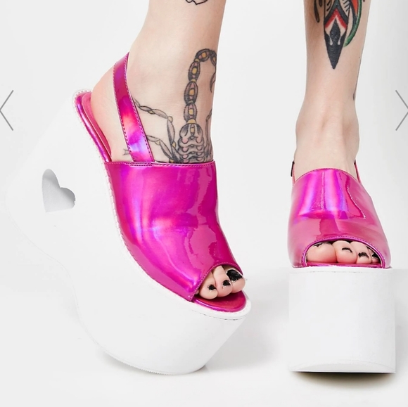 ⭐SALE⭐Chunky Barbie Holographic Wedges - Picture 6 of 10